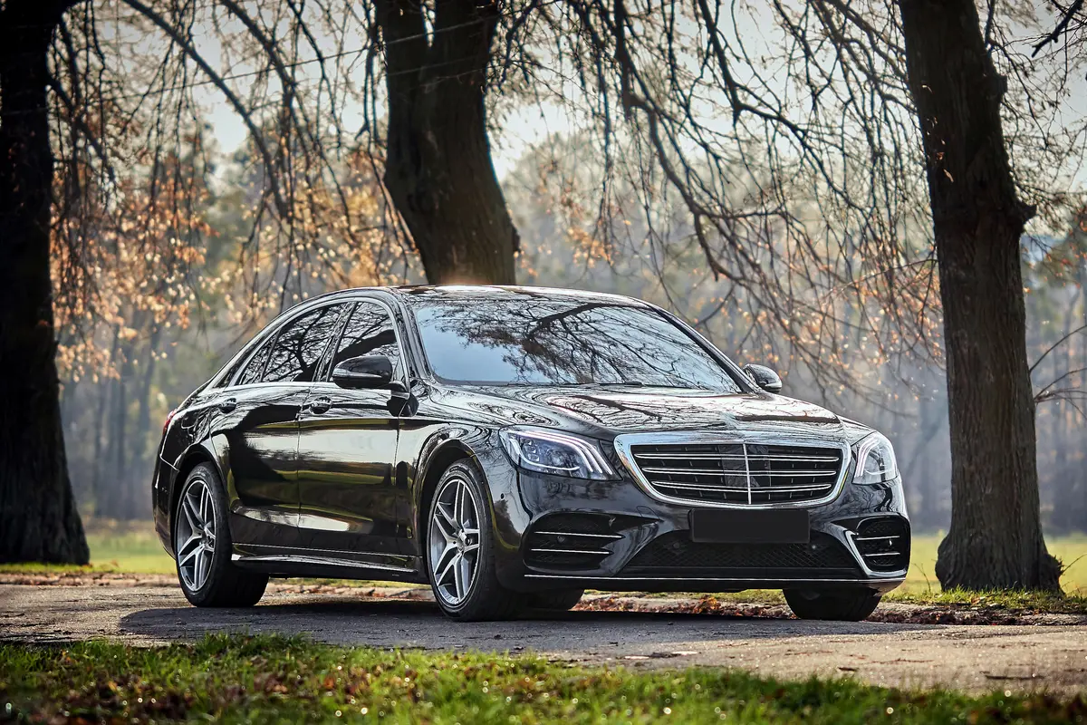 Mercedes-Benz S400